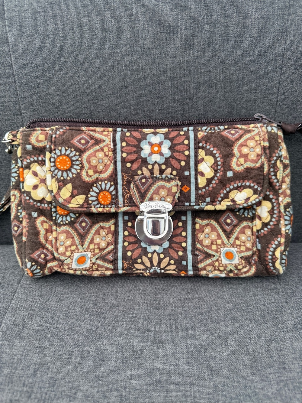 Vera Bradley Turn Lock Wallet Wristlet Brown Floral Quilted Clutch Retired Ptrn